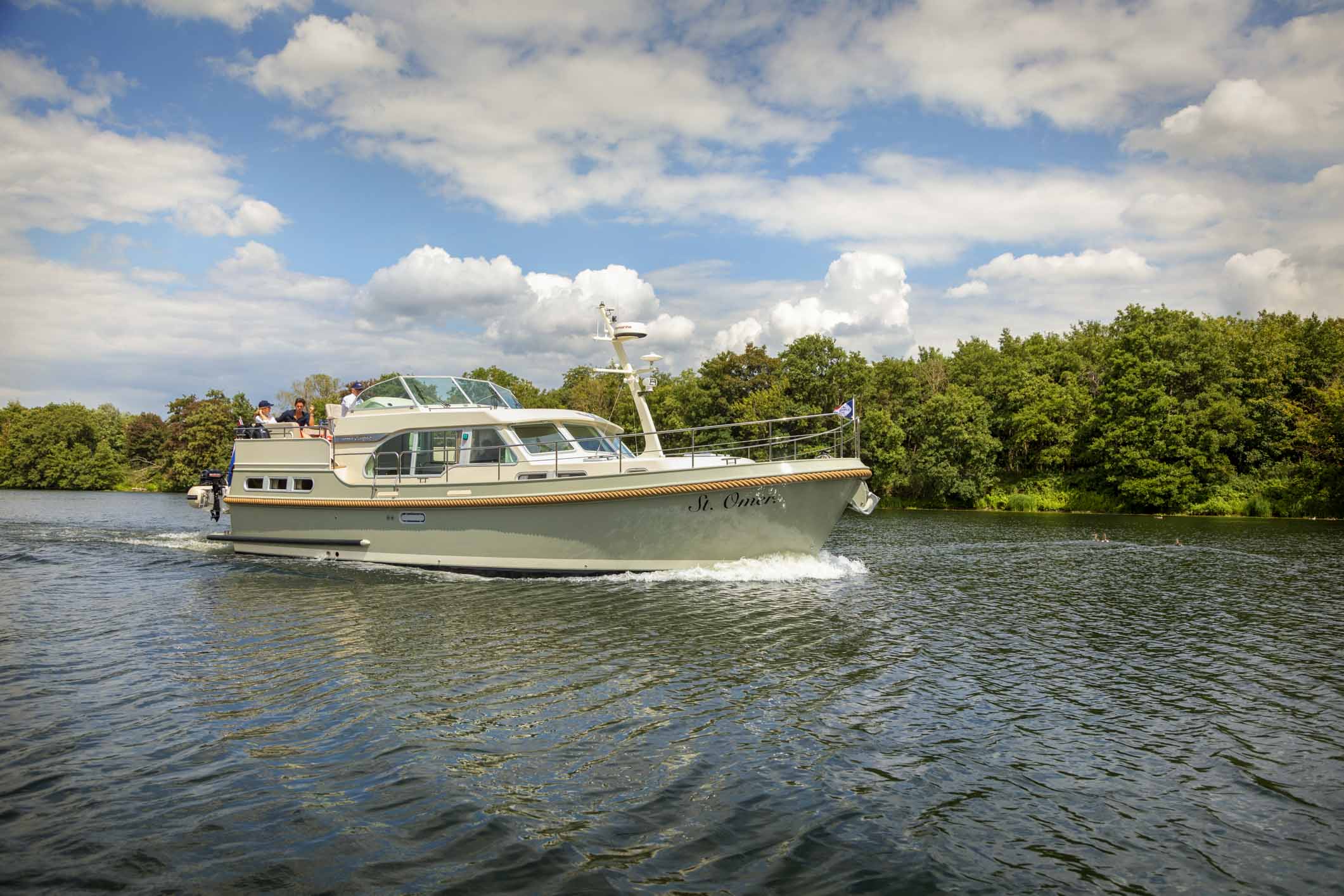 motoryacht mieten rhein